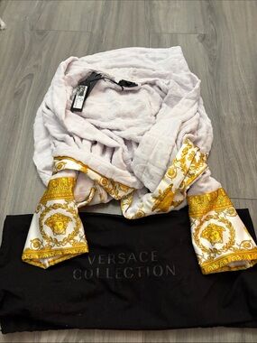 Versace Collection White Bathrobe with Gold Baroque Trim fits like an L/XL